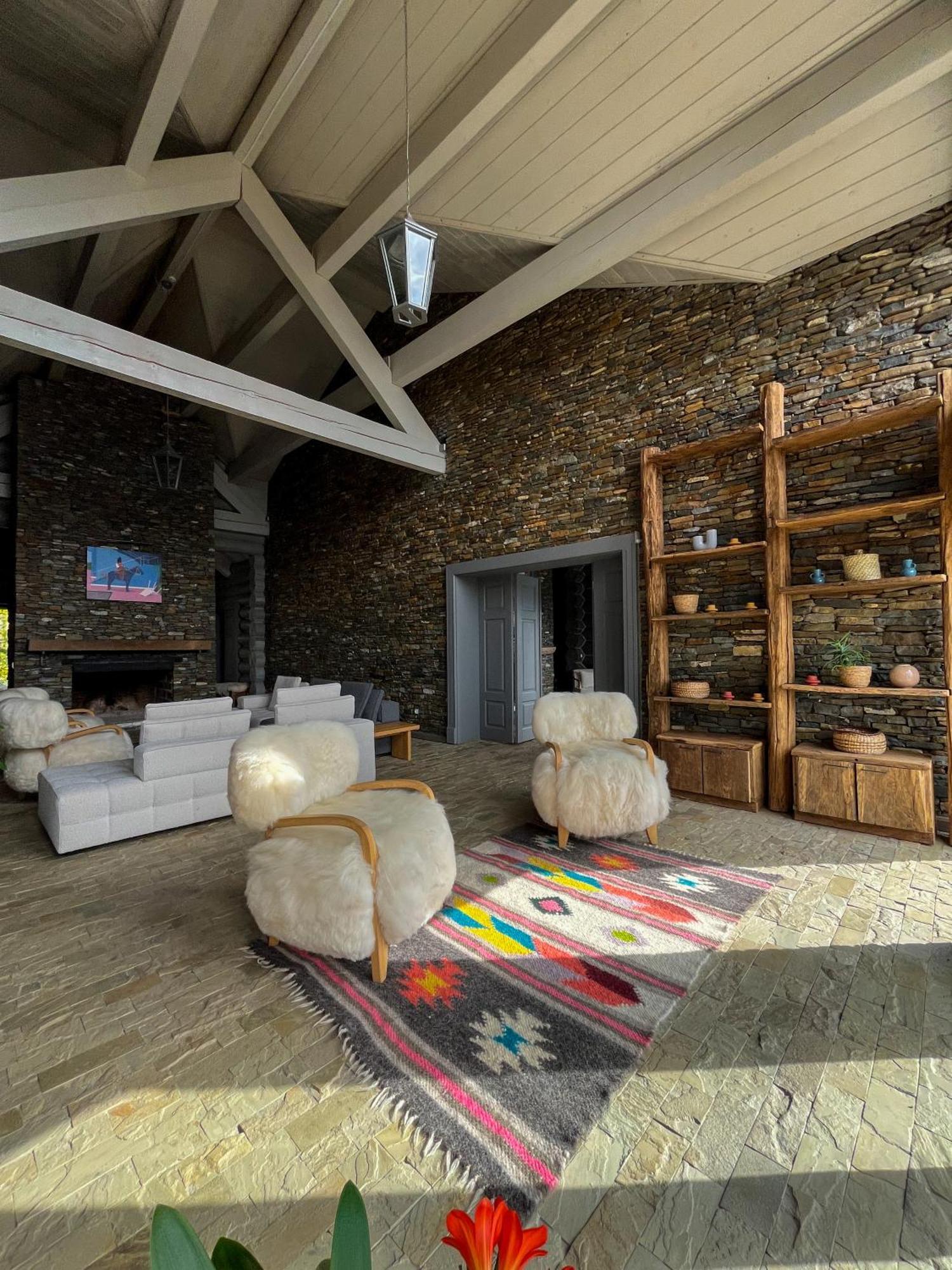 Charlton Estate 木屋 Yablunytsya