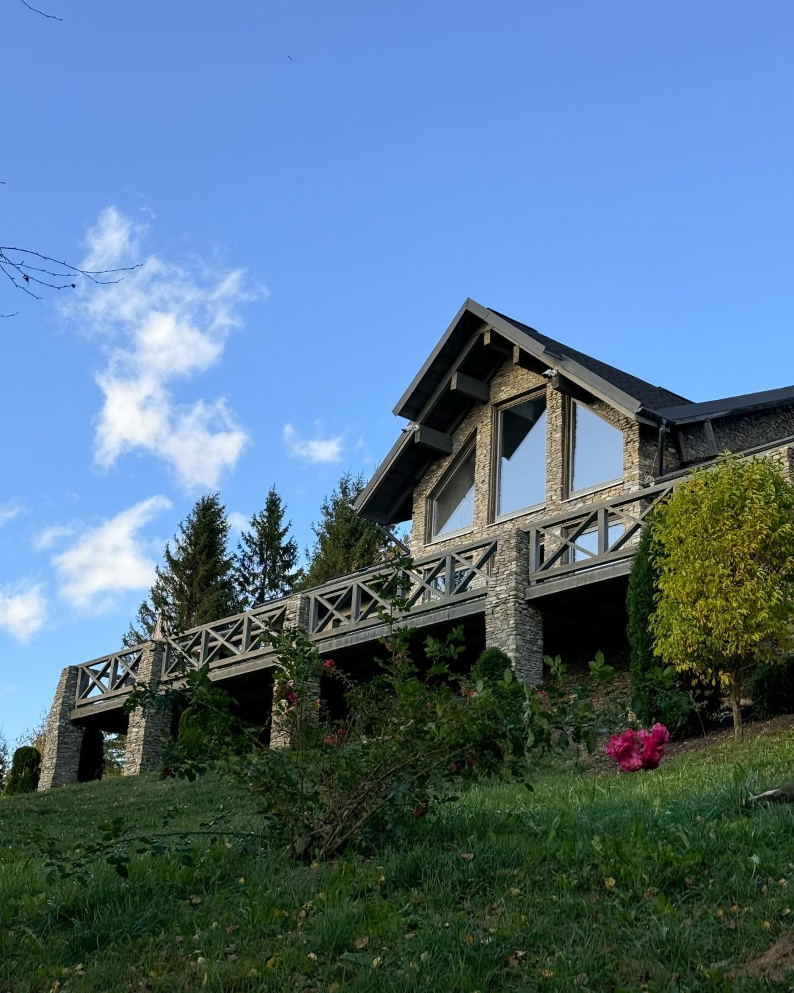 شاليه Charlton Estate